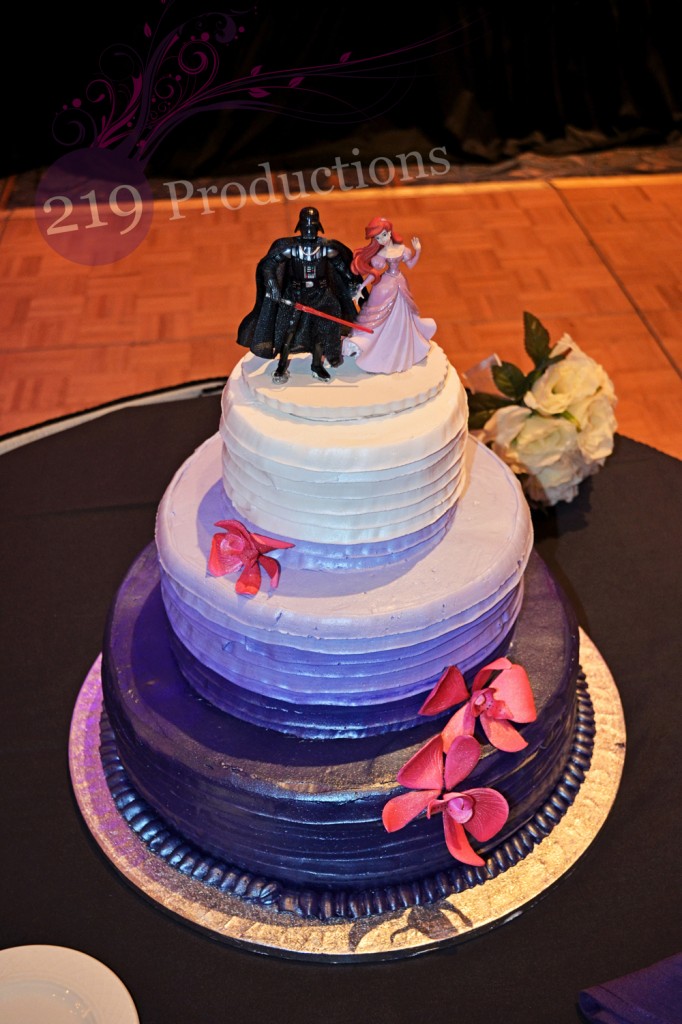Radisson Star Plaza Wedding Cake