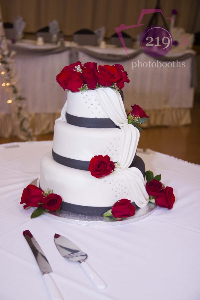 Croatian Center Wedding Cake