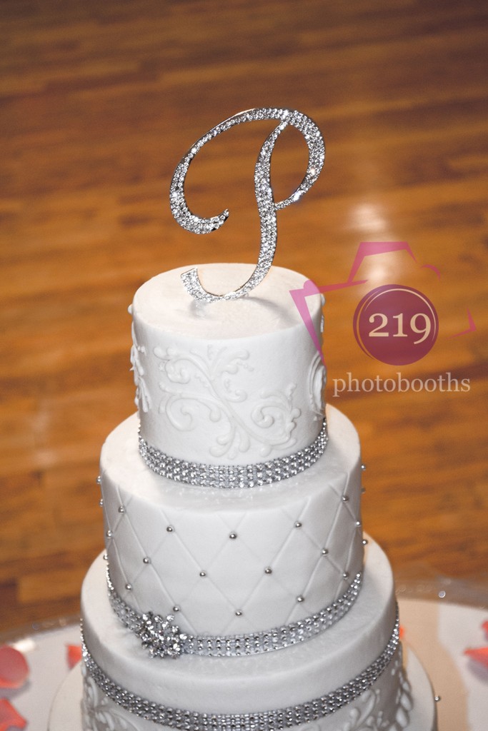Crown Point Wedding Cake